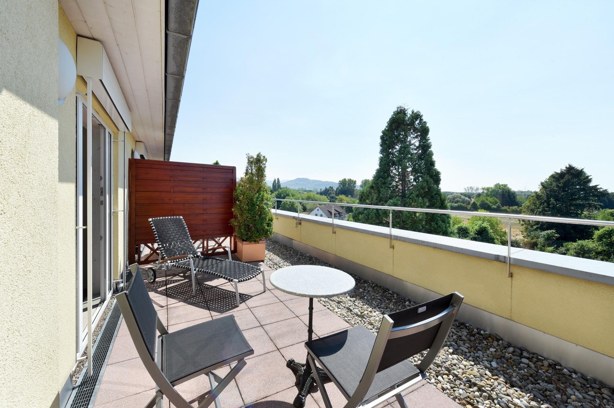Hotel Hirschen In Freiburg-Lehen Экстерьер фото